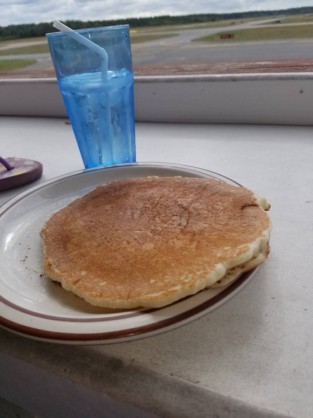 Plane Janes Place | restaurant | 246 S Meadow Rd, Plymouth, MA 02360, USA | 5087479396 OR +1 508-747-9396