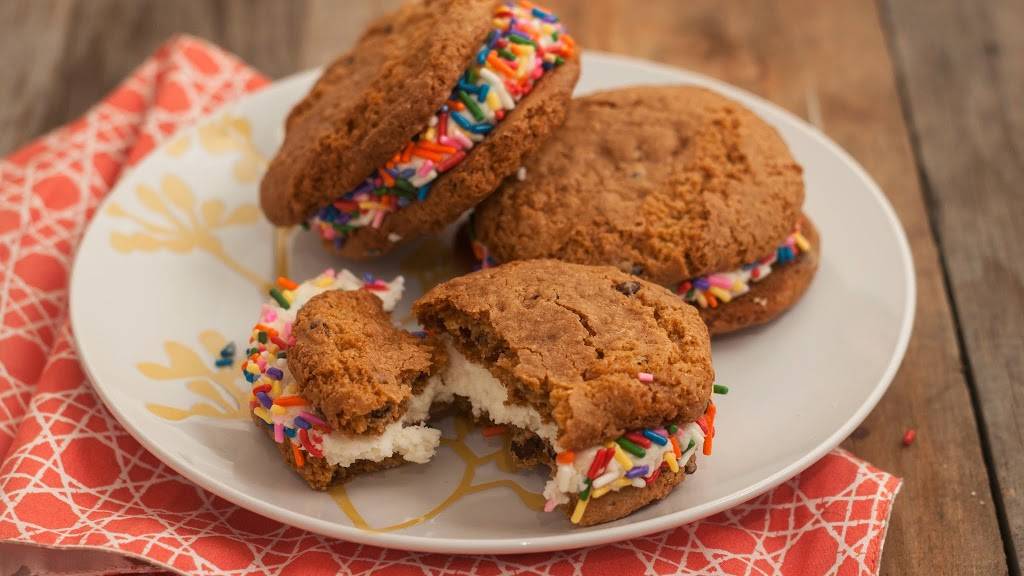 Gluuteny Bakery | bakery | 1923 Murray Ave, Pittsburgh, PA 15217, USA | 4125214890 OR +1 412-521-4890