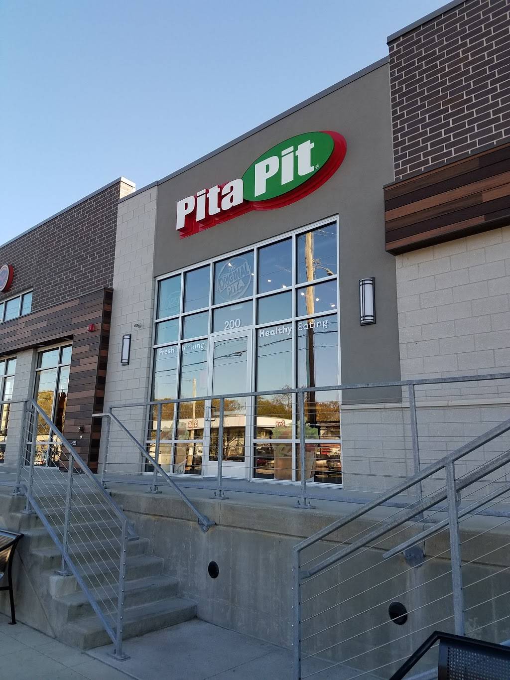 Pancheros Mexican Grill | restaurant | 2708 Ingersoll Ave, Des Moines, IA 50312, USA | 5157772898 OR +1 515-777-2898