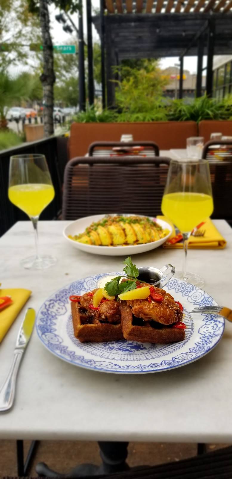 Gung Ho | restaurant | 2010 A Greenville Ave, Dallas, TX 75206, USA | 9729102106 OR +1 972-910-2106