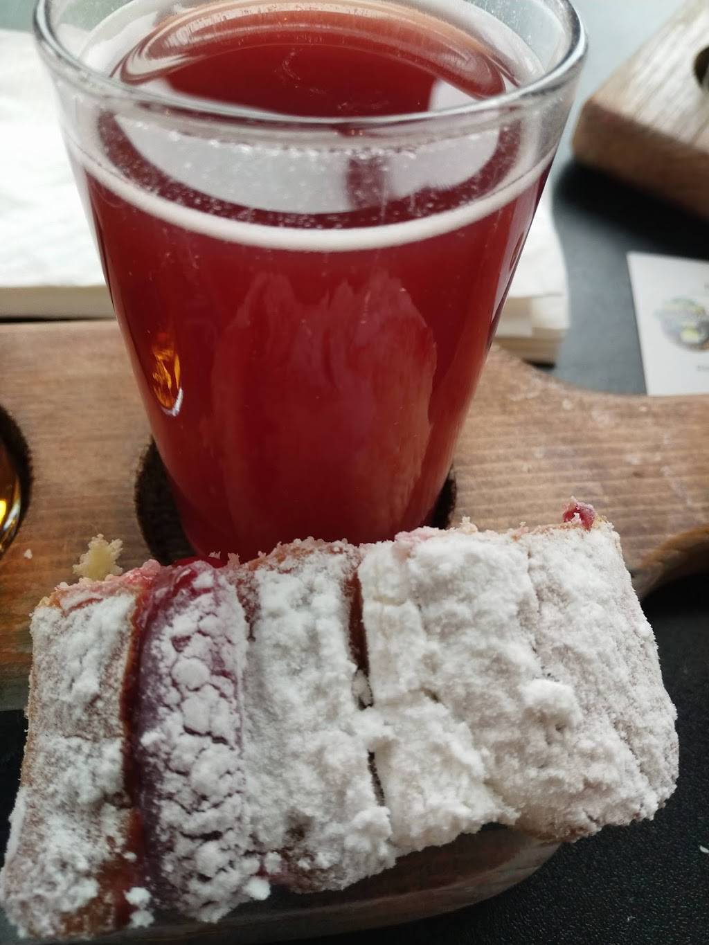 Mr Brews Taphouse | restaurant | 201 S Riverheath Way Suite 1100, Appleton, WI 54915, USA | 9208153516 OR +1 920-815-3516