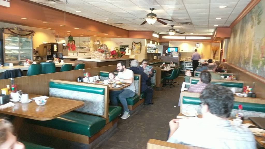 Seven Dwarfs Family Restaurant | restaurant | 917 E Roosevelt Rd, Wheaton, IL 60187, USA | 6306537888 OR +1 630-653-7888