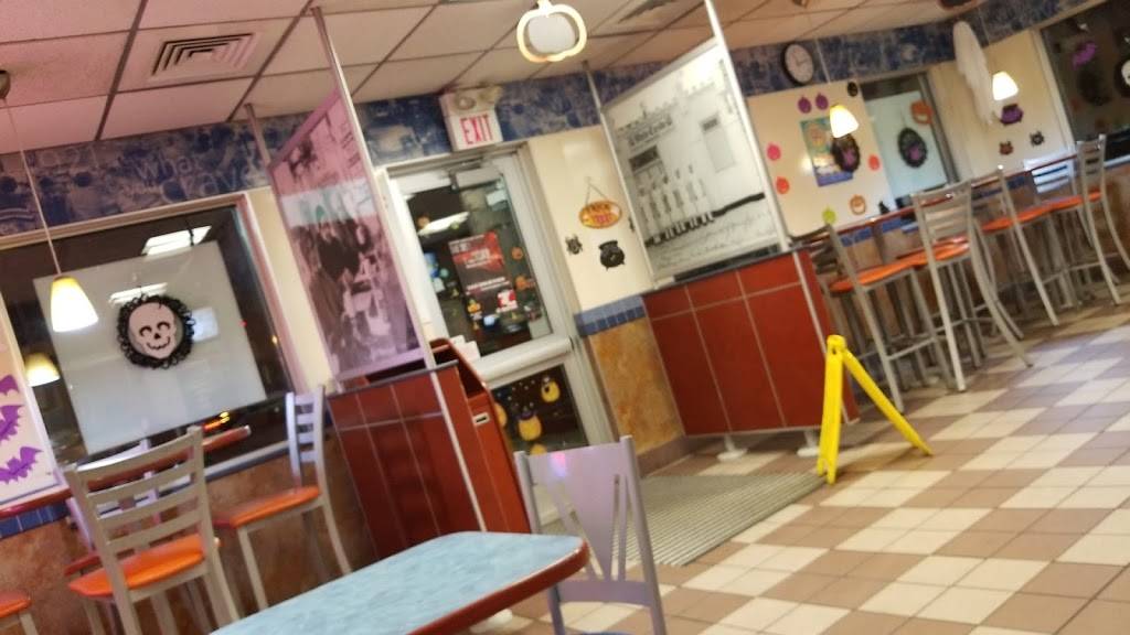 White Castle | restaurant | 4750 W 63rd St, Chicago, IL 60629, USA | 7737676765 OR +1 773-767-6765