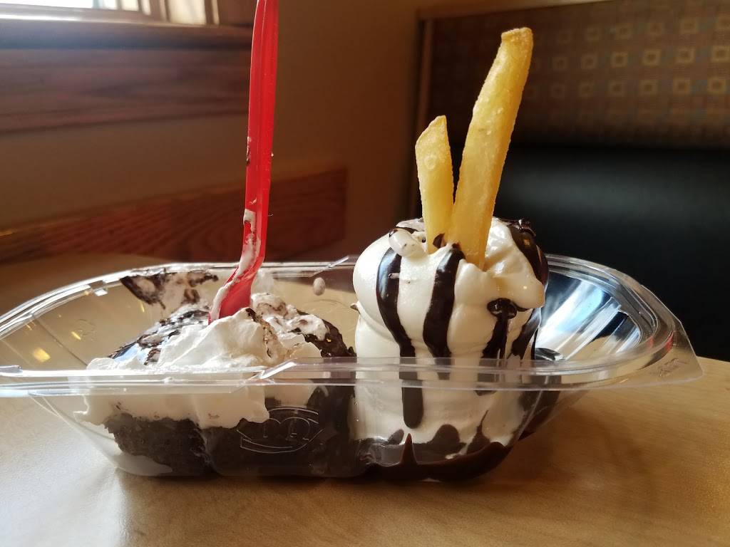 Dairy Queen Grill & Chill | restaurant | 178 E Main St, St Clairsville, OH 43950, USA | 7406951360 OR +1 740-695-1360