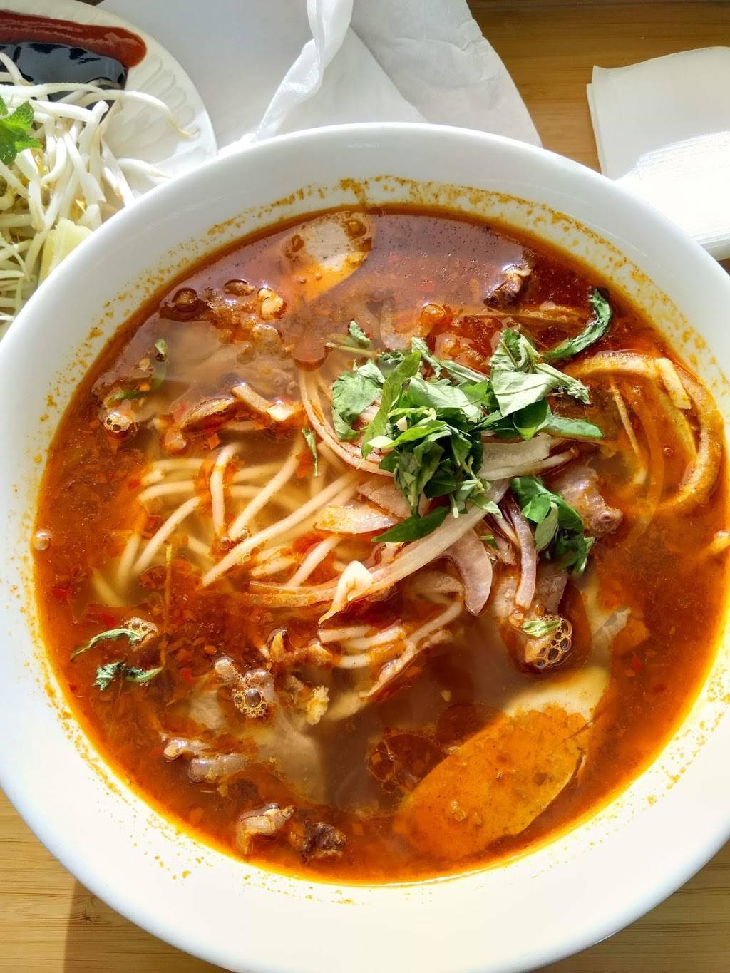 Marché Hung Phat | restaurant | 7099 Rue Saint-Denis, Montréal, QC H2S 2S5, Canada | 5142721332 OR +1 514-272-1332