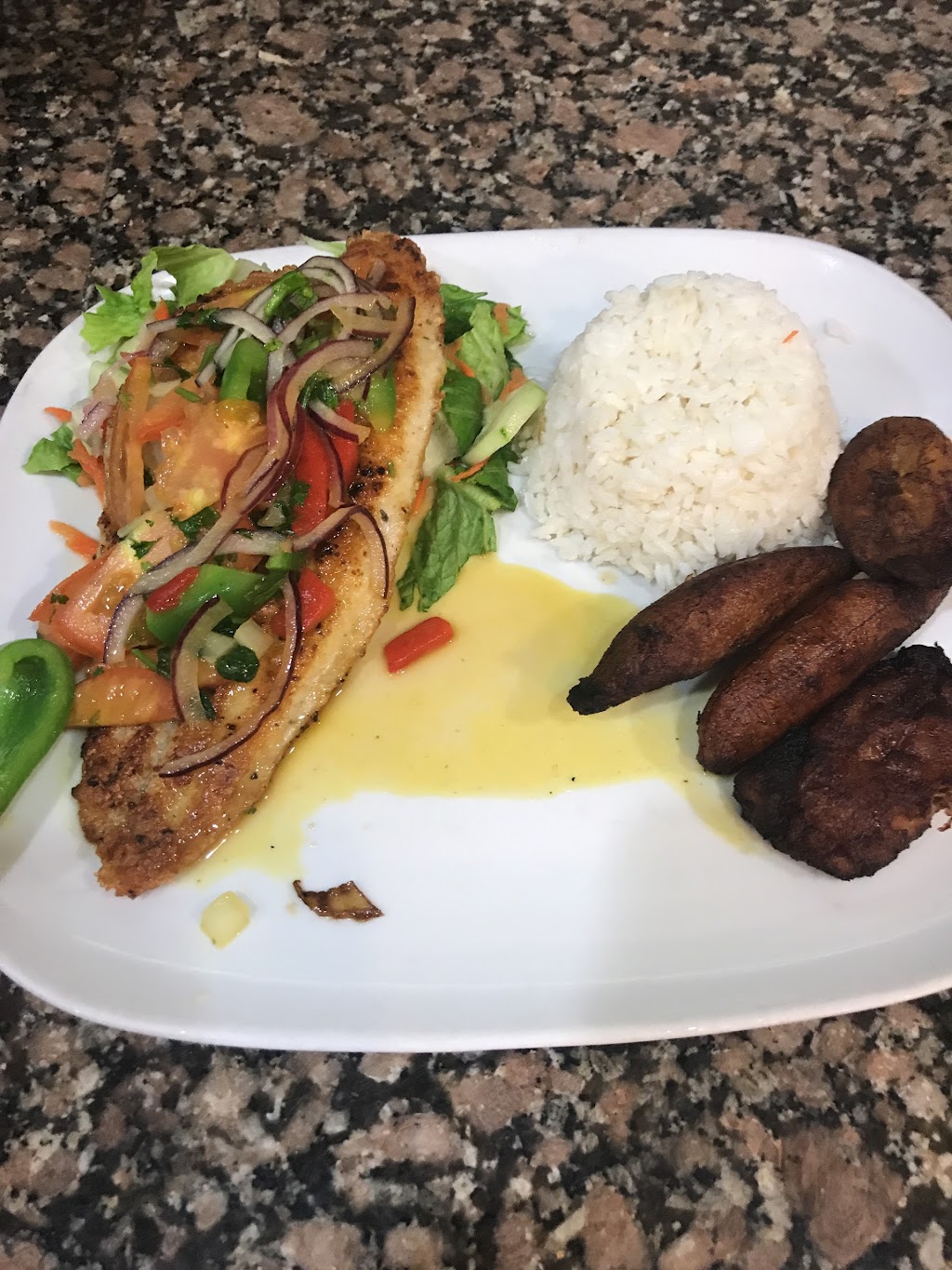 Cafe Nosh | restaurant | 7 W Flagler St, Miami, FL 33130, USA | 3053718871 OR +1 305-371-8871