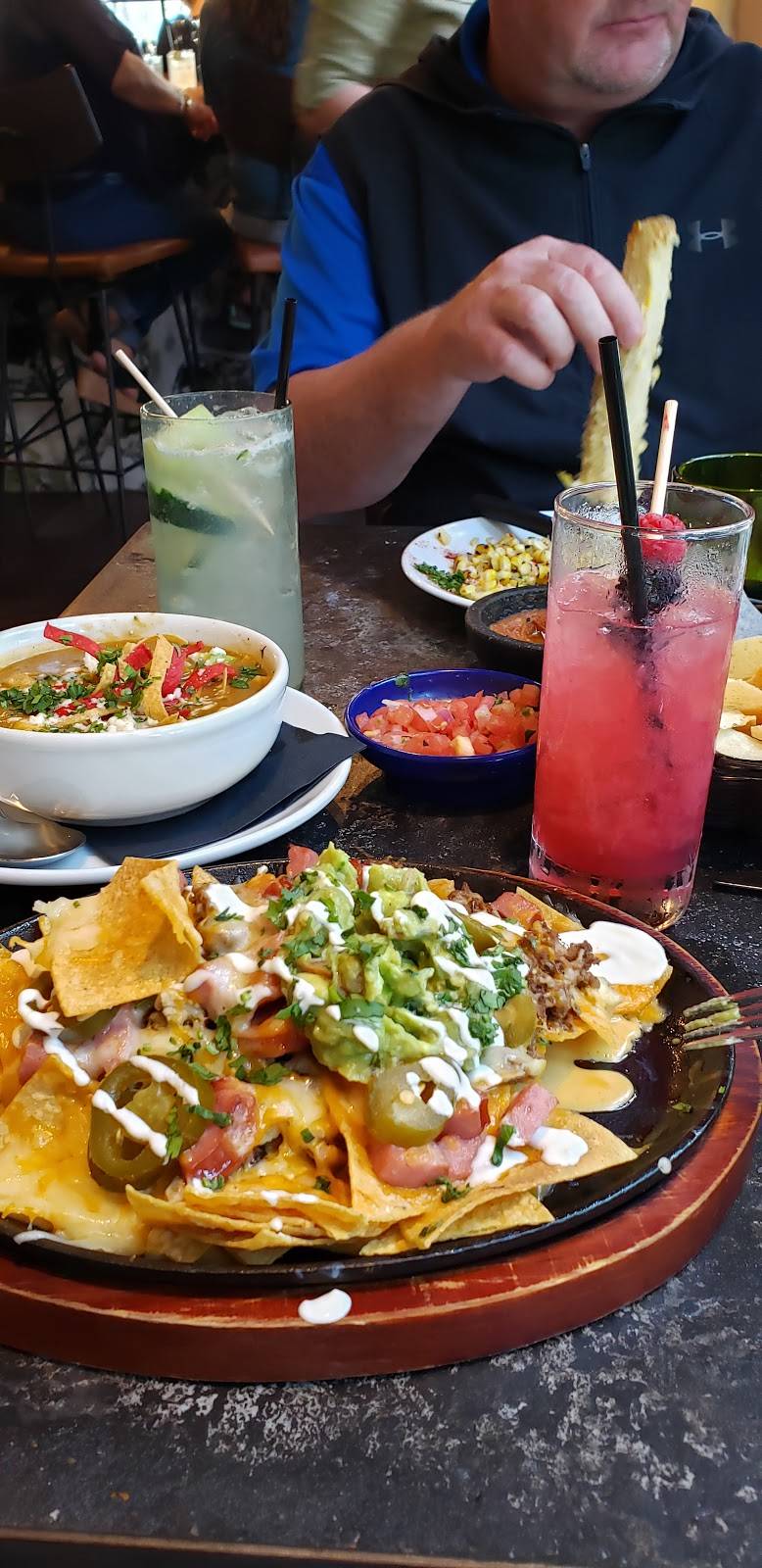 Calle Onze | restaurant | 222 W 11th St, Houston, TX 77008, USA | 8327671417 OR +1 832-767-1417