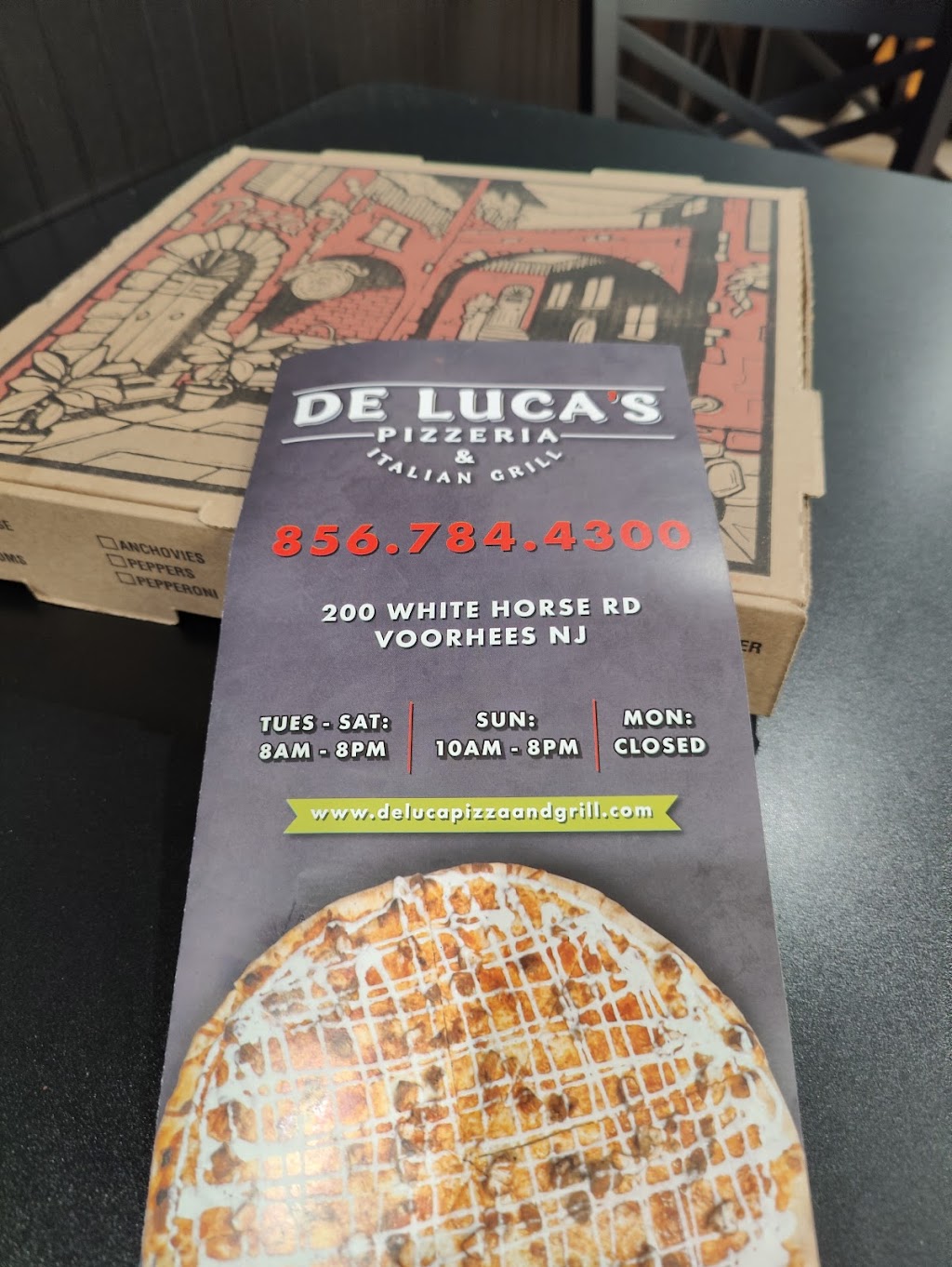 De Lucas Pizza & Grill | restaurant | 200 White Horse Rd, Voorhees Township, NJ 08043, USA | 8567844300 OR +1 856-784-4300