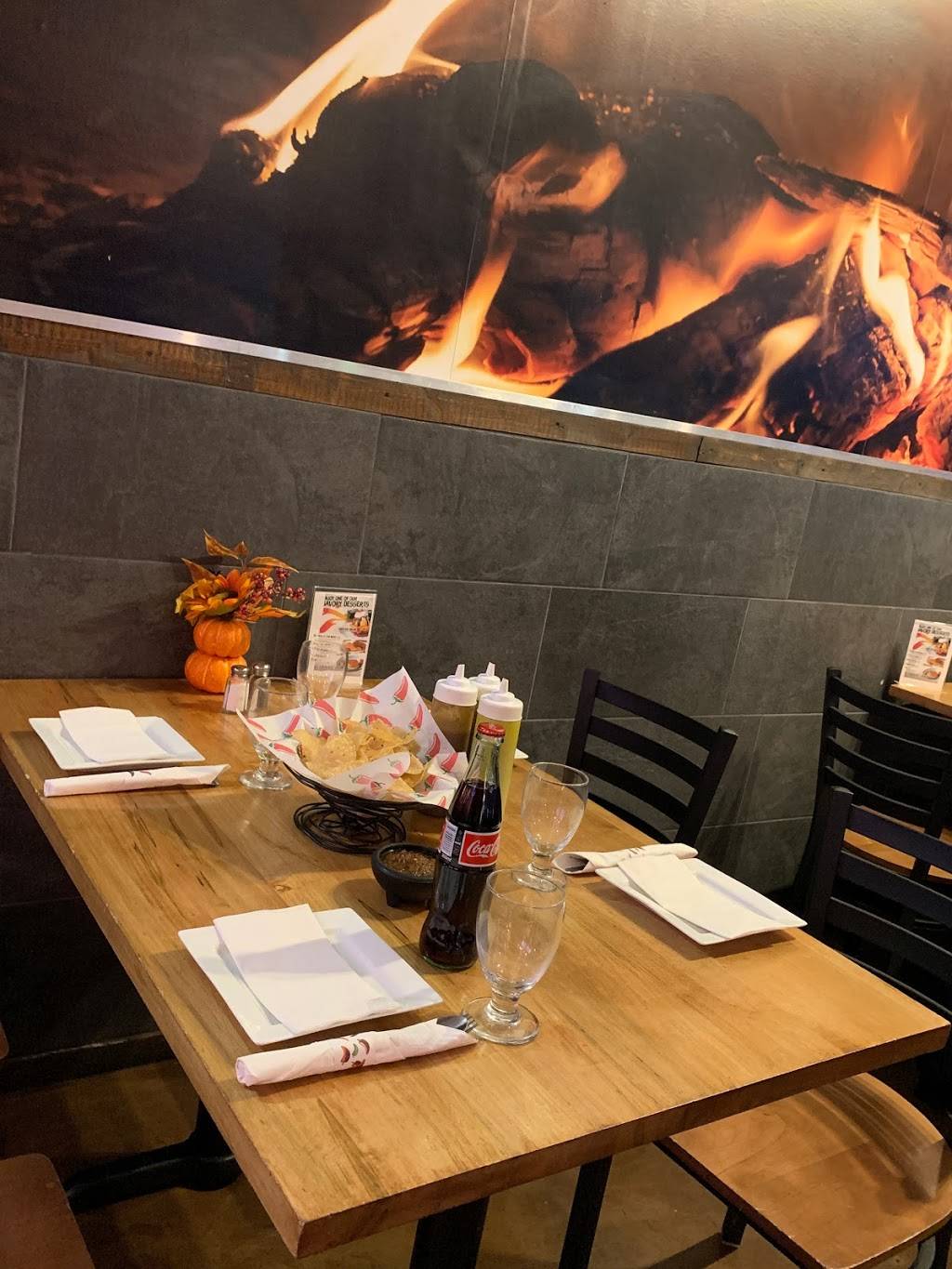 Fuego Caliente | restaurant | 14636 Pulaski Rd, Midlothian, IL 60445, USA | 7086290114 OR +1 708-629-0114