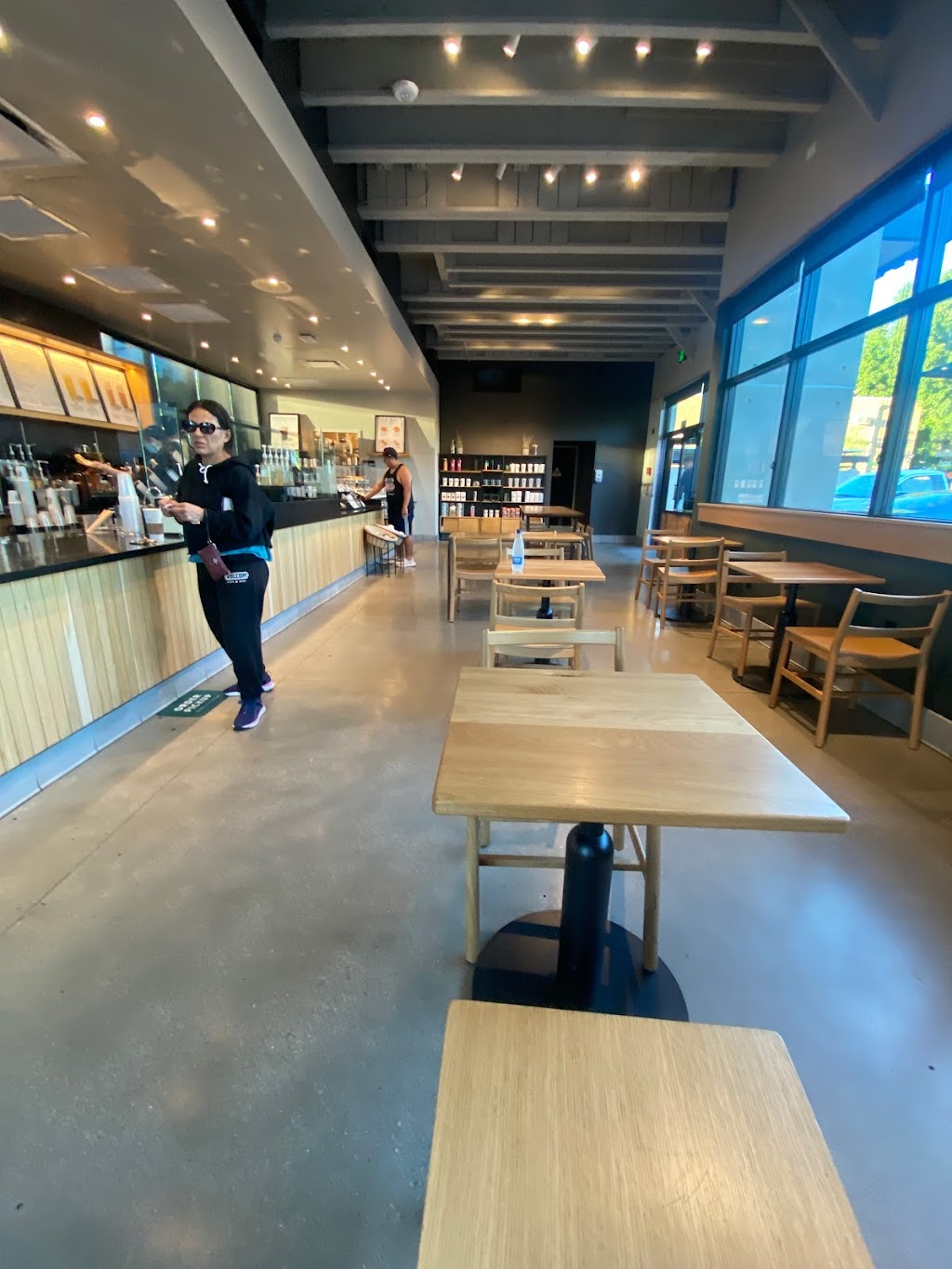 Starbucks | cafe | 6360 Reseda Blvd, Los Angeles, CA 91335, USA | 7476990131 OR +1 747-699-0131