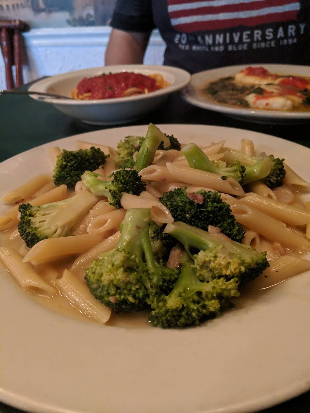 Giuseppes | restaurant | 2539 E Stone Dr, Kingsport, TN 37660, USA | 4232885265 OR +1 423-288-5265