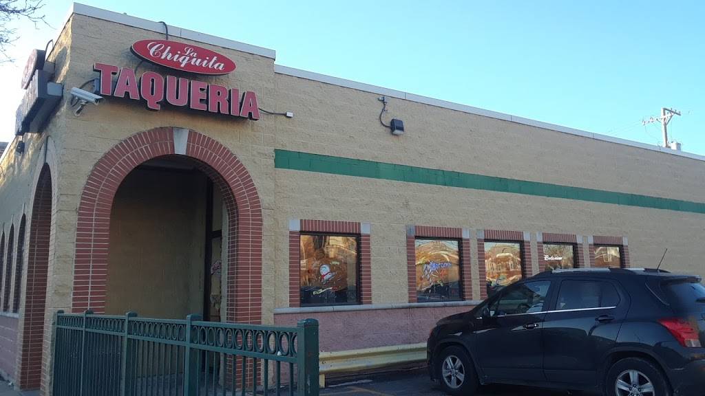 Supermercado La Chiquita | restaurant | 4926 W Cermak Rd, Cicero, IL 60804, USA | 7087807157 OR +1 708-780-7157