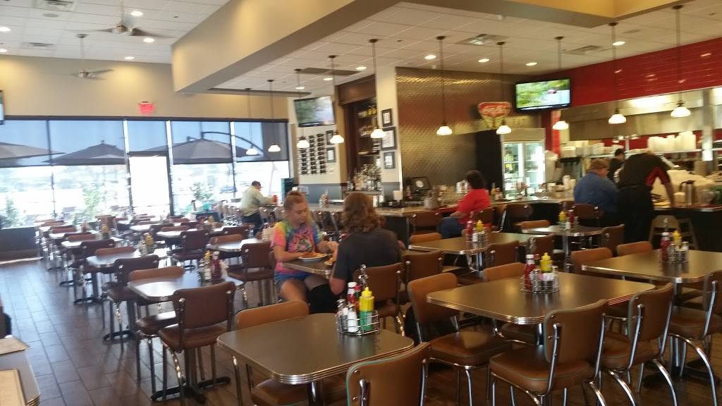 Max and Louies New York Diner | restaurant | 126 W Bitters Rd, San Antonio, TX 78216, USA | 2104837600 OR +1 210-483-7600