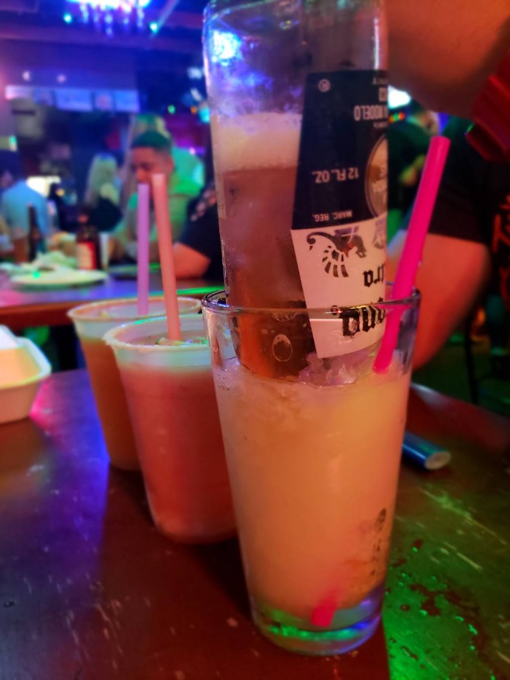 Bobby Salazars Taqueria | restaurant | 725 E Olive Ave, Fresno, CA 93728, USA | 5594979920 OR +1 559-497-9920