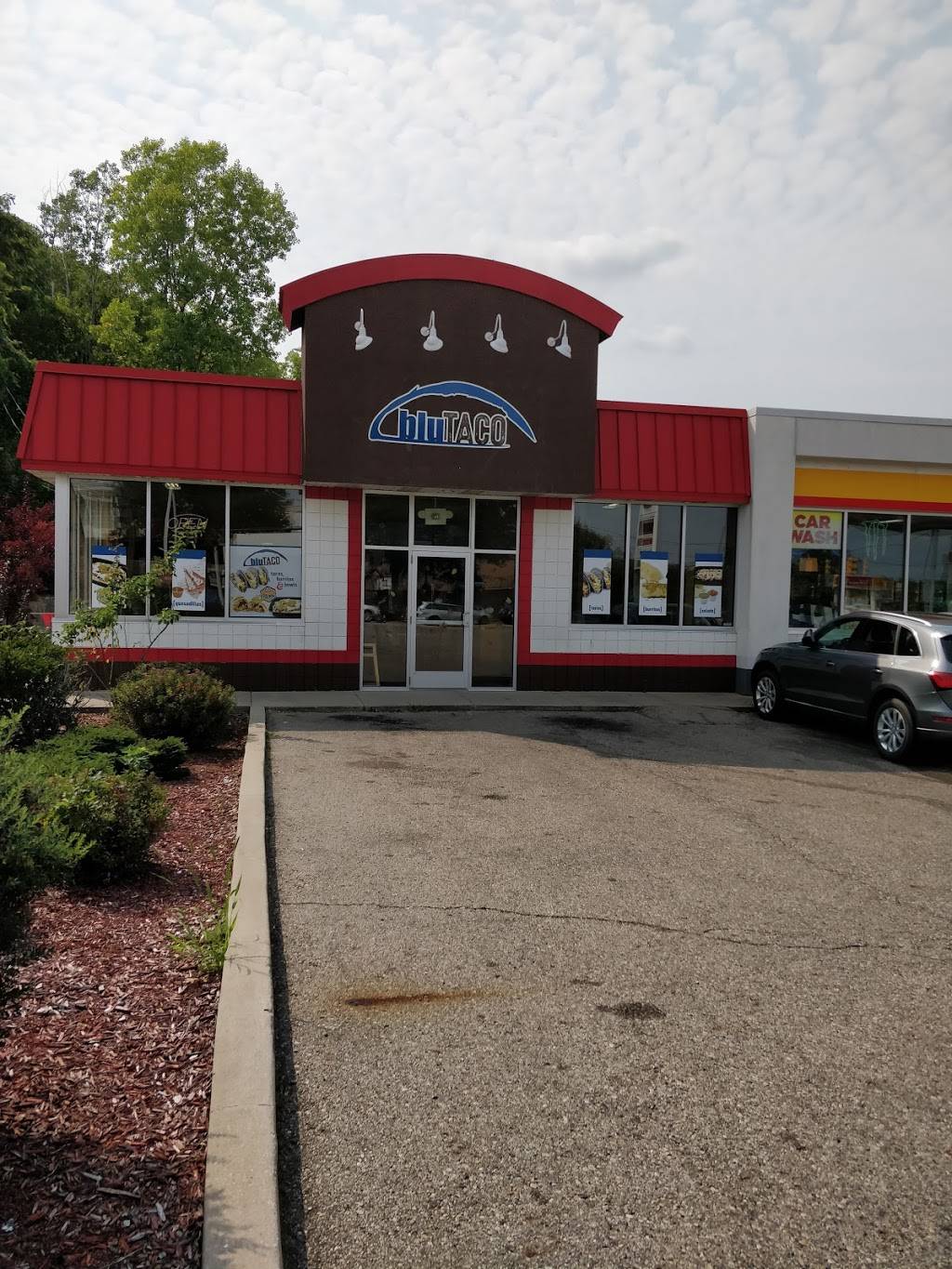 BluTaco | restaurant | 1965 Fuller Ave NE Ste C, Grand Rapids, MI 49505, USA | 6163646003 OR +1 616-364-6003