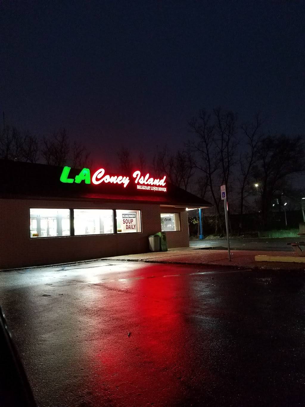 L A Coney Restaurant | restaurant | 1700 E McNichols Rd, Detroit, MI 48203, USA | 3138925552 OR +1 313-892-5552