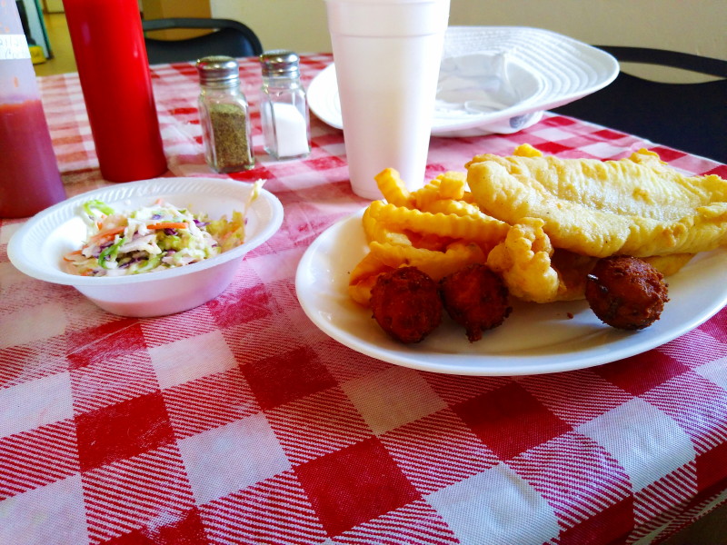 Pops Country Kitchen | restaurant | 14400 FL-40, Silver Springs, FL 34488, USA | 3522894837 OR +1 352-289-4837