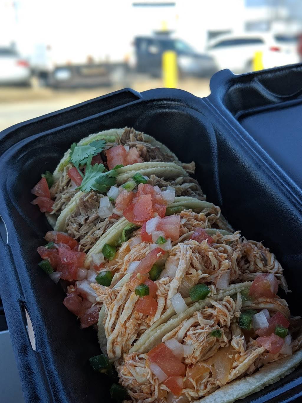 Ahua! | restaurant | 3100 Jefferson Blvd, Windsor, ON N8T 3E8, Canada | 5199442482 OR +1 519-944-2482