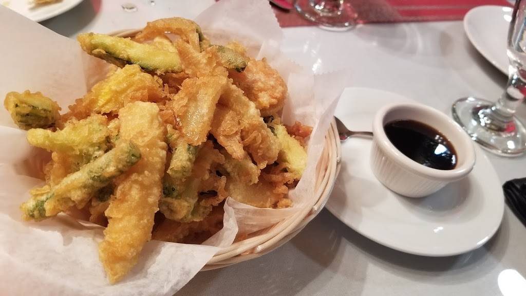 Siam Corner Thai Kitchen & Pho | restaurant | 199 Broad St, Windsor, CT 06095, USA | 8602988082 OR +1 860-298-8082