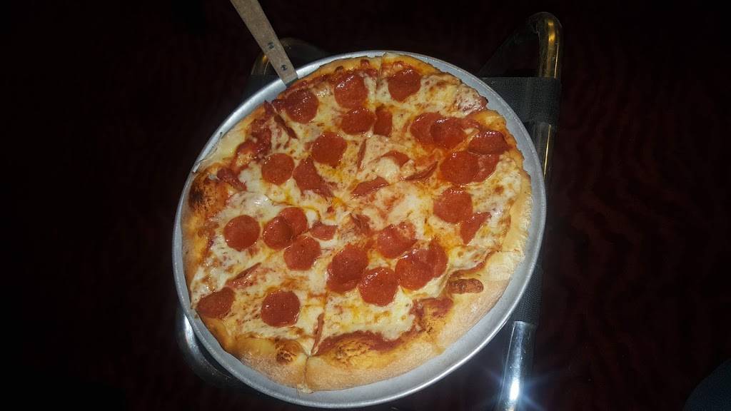 Little Tonys Italian Restaurant | restaurant | 1441 Redwood St, Oxnard, CA 93033, USA | 8054863619 OR +1 805-486-3619