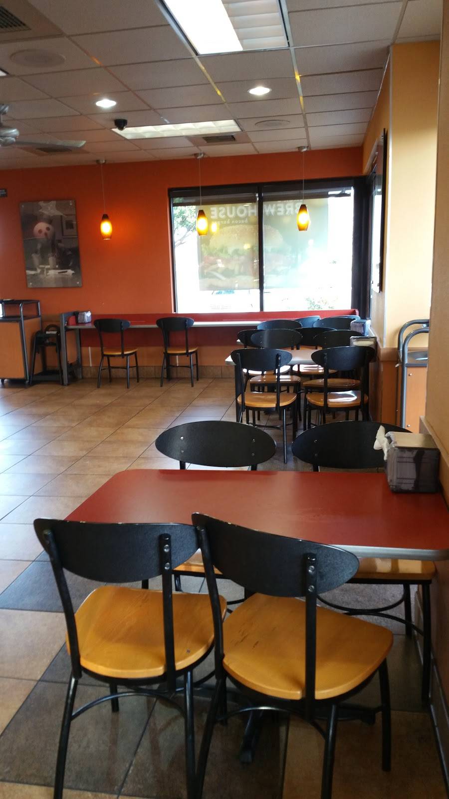 Jack in the Box | restaurant | 2323 W Ledbetter Dr, Dallas, TX 75224, USA | 2143337606 OR +1 214-333-7606