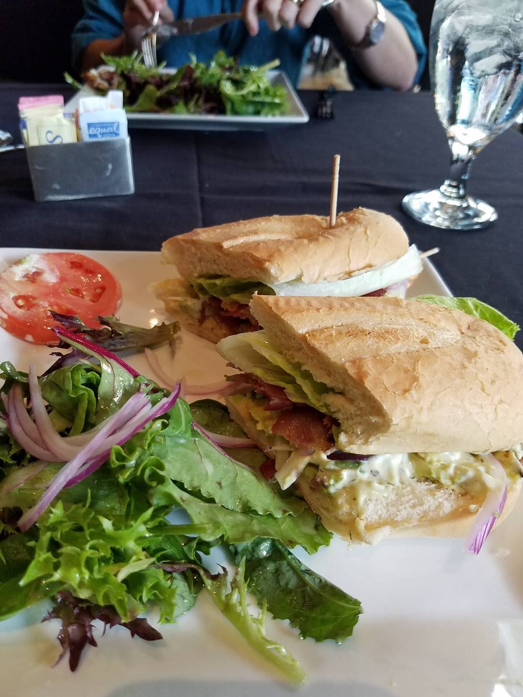 Veritas Wine & Bistro | restaurant | 830 University Dr E #400, College Station, TX 77840, USA | 9792683251 OR +1 979-268-3251