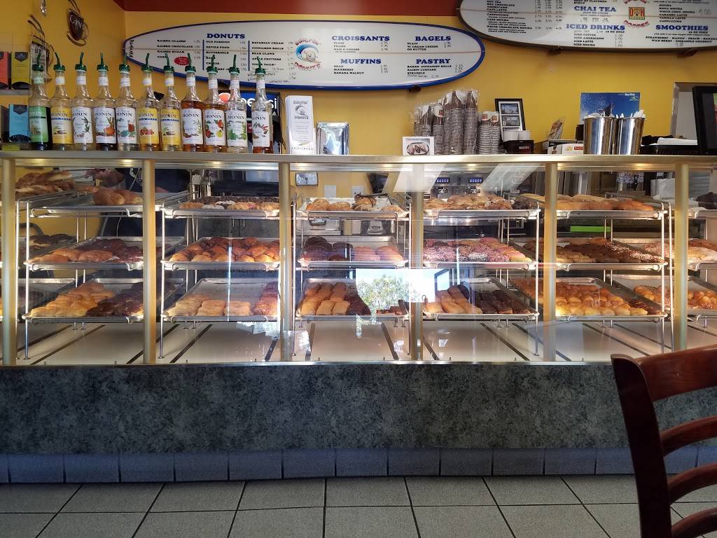 Surfin Donuts | bakery | 24451 Alicia Pkwy #5, Mission Viejo, CA 92691, USA | 9496994926 OR +1 949-699-4926