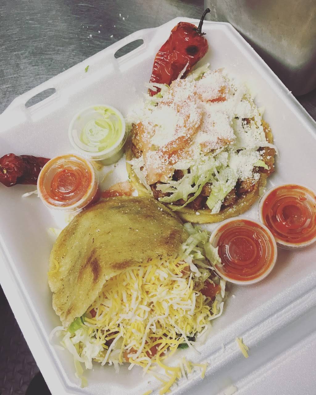 Mini Tacos El Gallo De Oro Mexican Grill | restaurant | 4919 S Flores St, San Antonio, TX 78214, USA | 2108038265 OR +1 210-803-8265