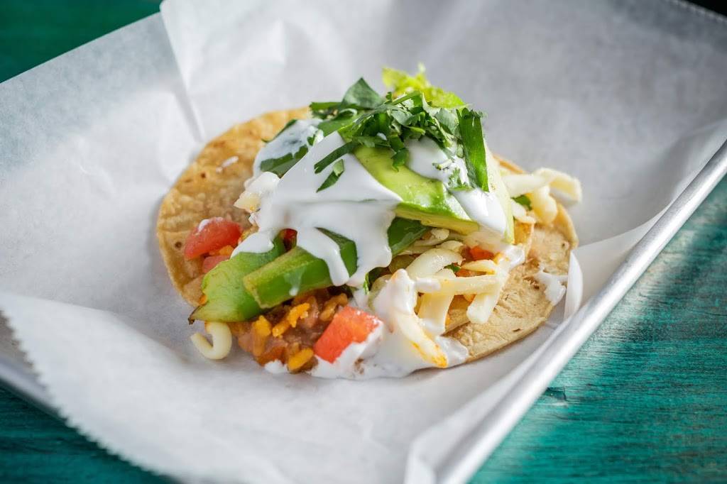 Calavera | restaurant | 1438 W Chicago Ave, Chicago, IL 60642, USA | 3122557925 OR +1 312-255-7925