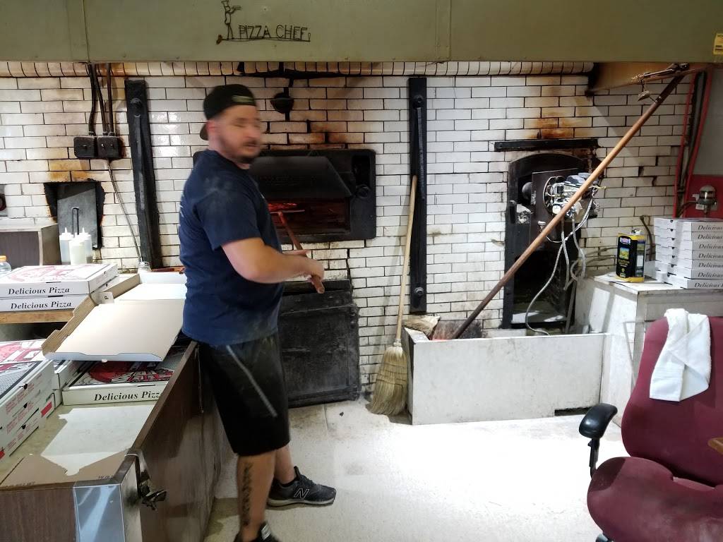 DeLucias Brick Oven Pizza | restaurant | 3 1st Ave, Raritan, NJ 08869, USA | 9087251322 OR +1 908-725-1322