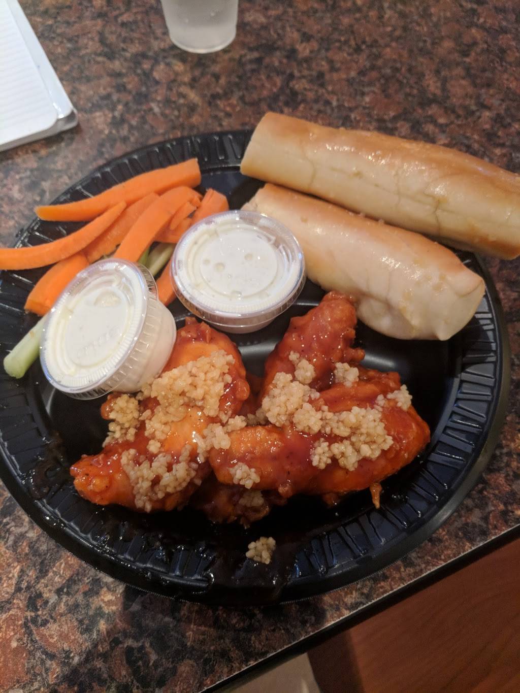 Wings N Things | restaurant | 2525 Vista Way A, Oceanside, CA 92054, USA | 7607228895 OR +1 760-722-8895