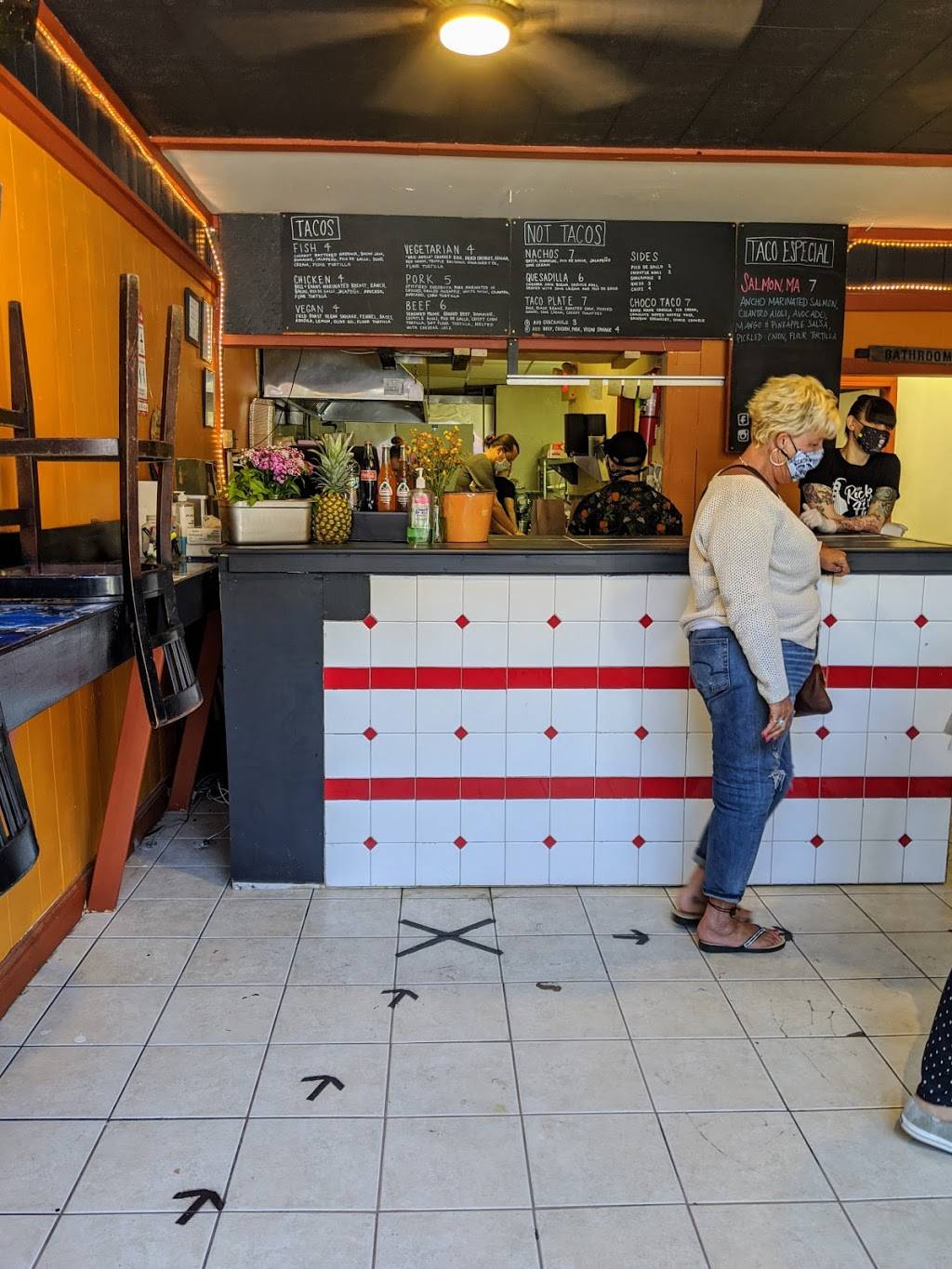 Spitfire Tacos | restaurant | 105 Lafayette St, Salem, MA 01970, USA | 9785944582 OR +1 978-594-4582