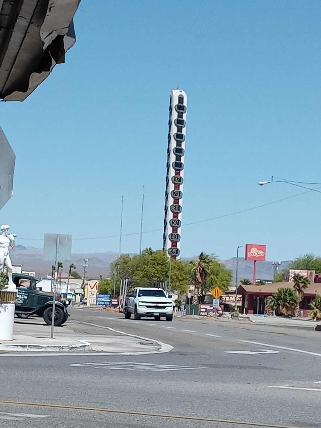 Los Dos Toritos Restaurant | restaurant | 70274 Baker Blvd, Baker, CA 92309, USA | 7607334772 OR +1 760-733-4772