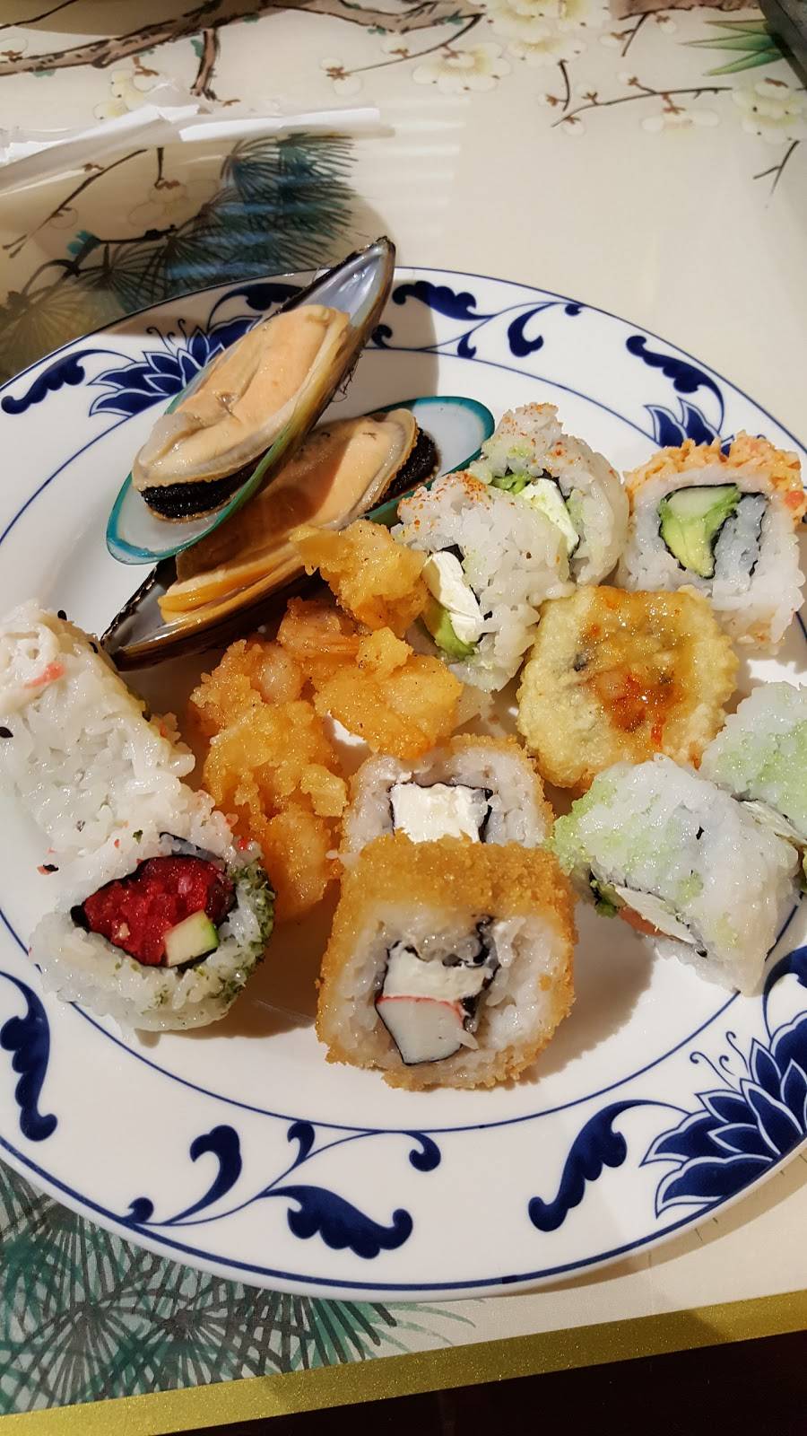 Lins International Buffet | restaurant | 7863 Interstate 35 Access Rd, San Antonio, TX 78224, USA | 2107585455 OR +1 210-758-5455