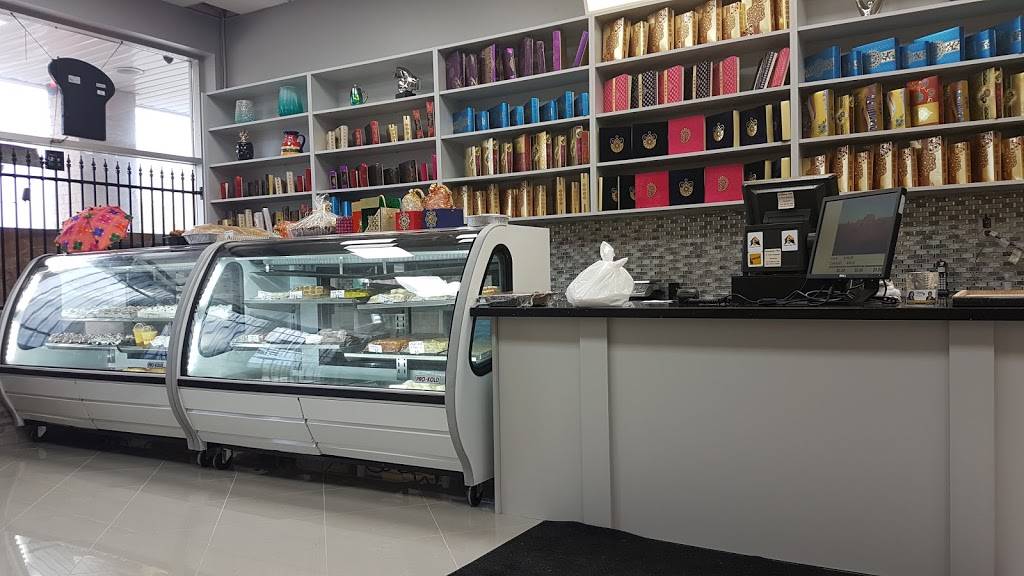 Mehak Sweets & Restaurant | restaurant | 10725 McLaughlin Rd, Brampton, ON L7A 3E5, Canada | 9054504646 OR +1 905-450-4646