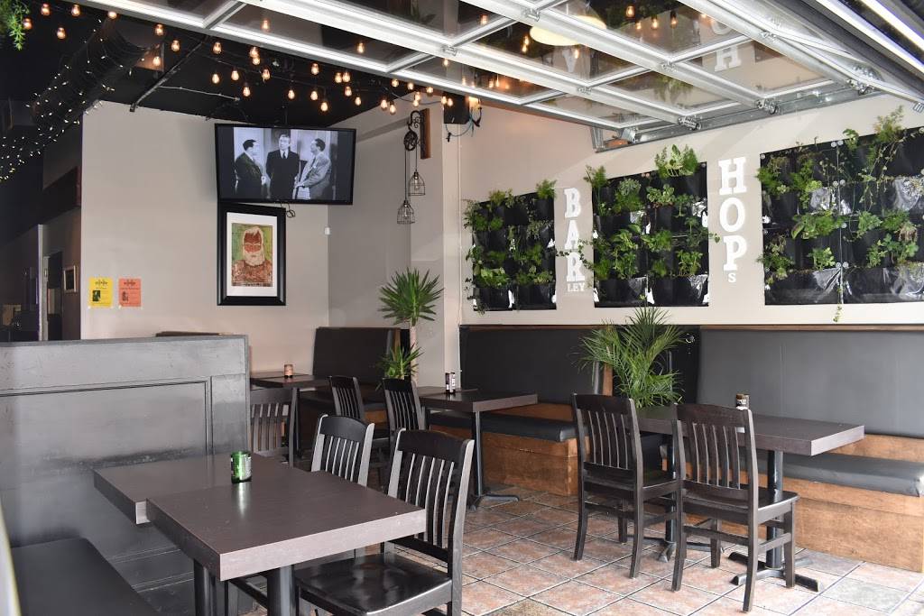 Bar Hop Session | restaurant | 681 Danforth Ave, Toronto, ON M4J 1L2, Canada | 4164612035 OR +1 416-461-2035