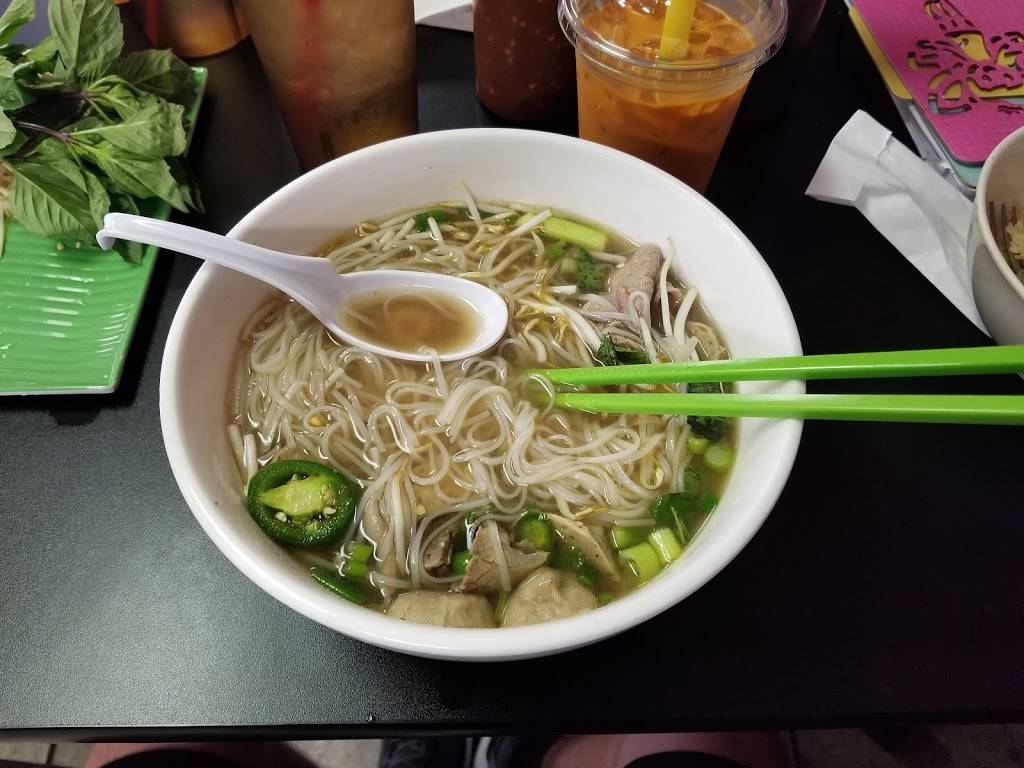 Phở King | restaurant | 1217 S Waldron Rd, Fort Smith, AR 72903, USA | 4794346882 OR +1 479-434-6882