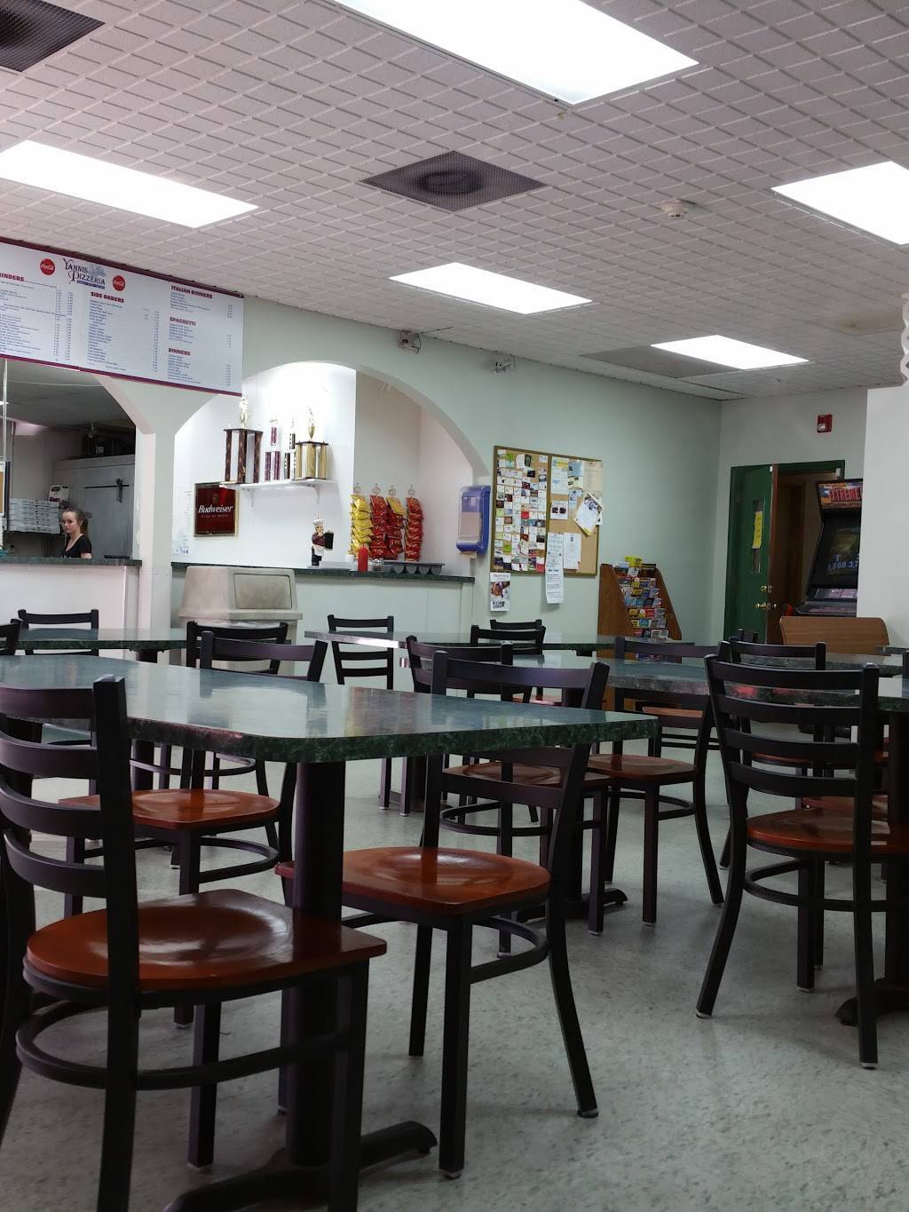 Yannis Pizzeria | restaurant | 8 Raymond Rd, Deerfield, NH 03037, USA | 6034637300 OR +1 603-463-7300