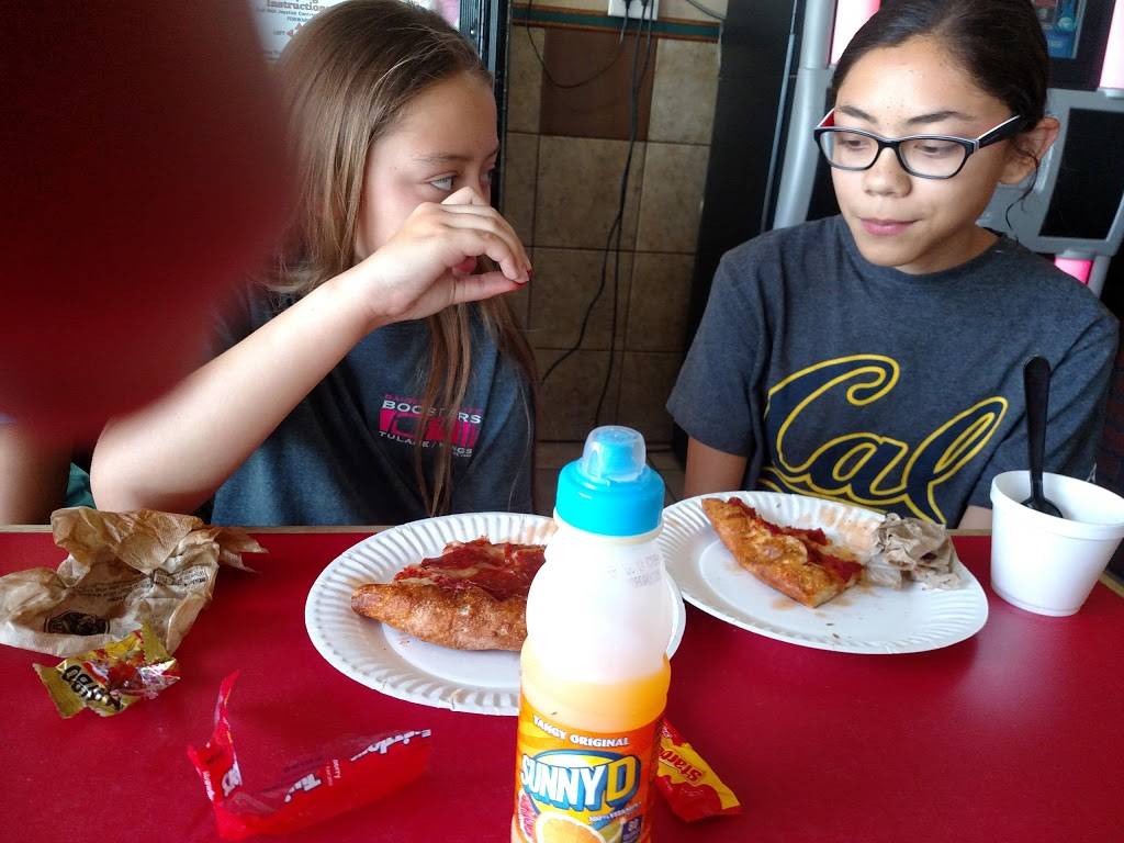 Pizza Factory | restaurant | 250 E Antelope Ave, Woodlake, CA 93286, USA | 5595643348 OR +1 559-564-3348