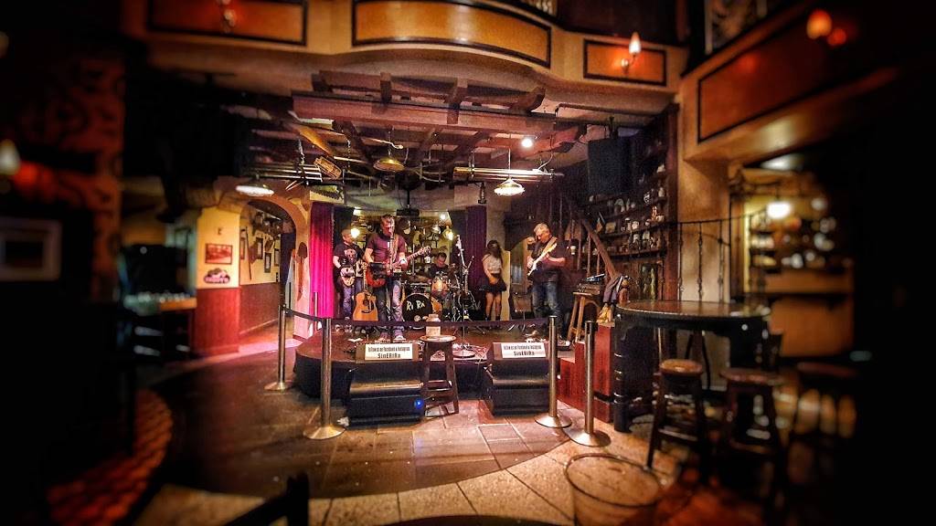 Nine Fine Irishmen | restaurant | 3790 S Las Vegas Blvd, Las Vegas, NV 89109, USA | 8668154365 OR +1 866-815-4365