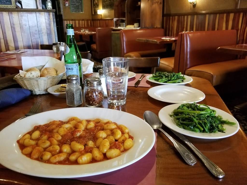 Francescos | restaurant | 600 Mamaroneck Ave, White Plains, NY 10605, USA | 9149463359 OR +1 914-946-3359