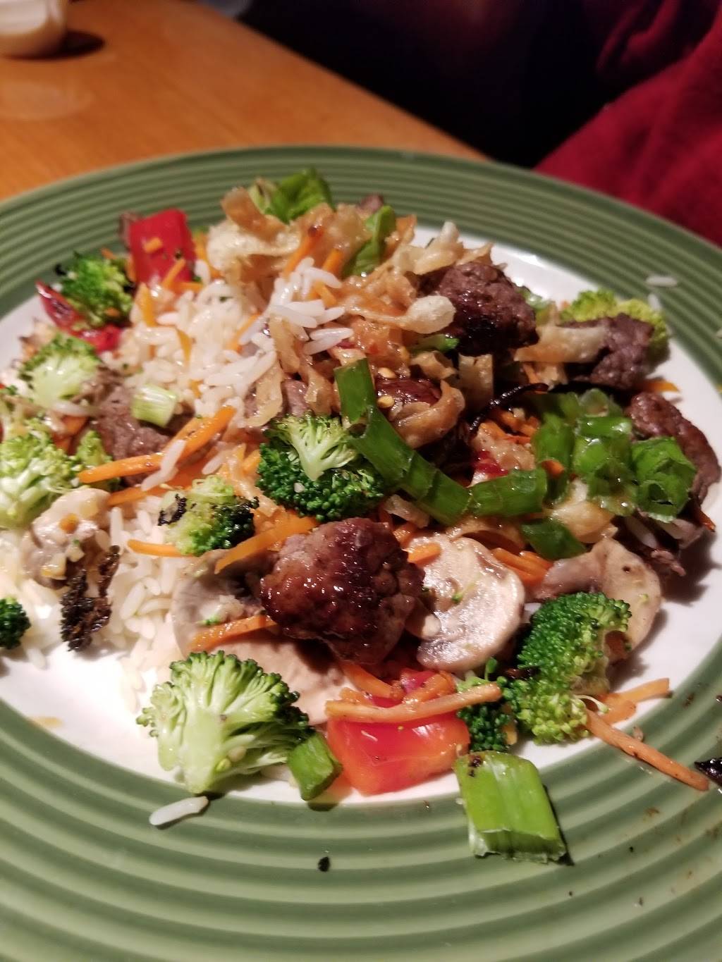 Applebees Grill + Bar | restaurant | 2060 E Osceola Pkwy, Kissimmee, FL 34744, USA | 4073482810 OR +1 407-348-2810