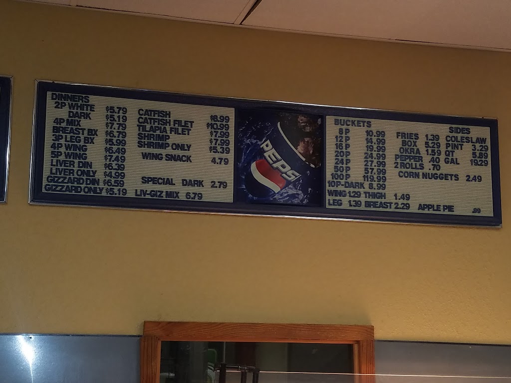 Carters Fried Chicken | restaurant | 663 College St, Cuthbert, GA 39840, USA | 2297326400 OR +1 229-732-6400