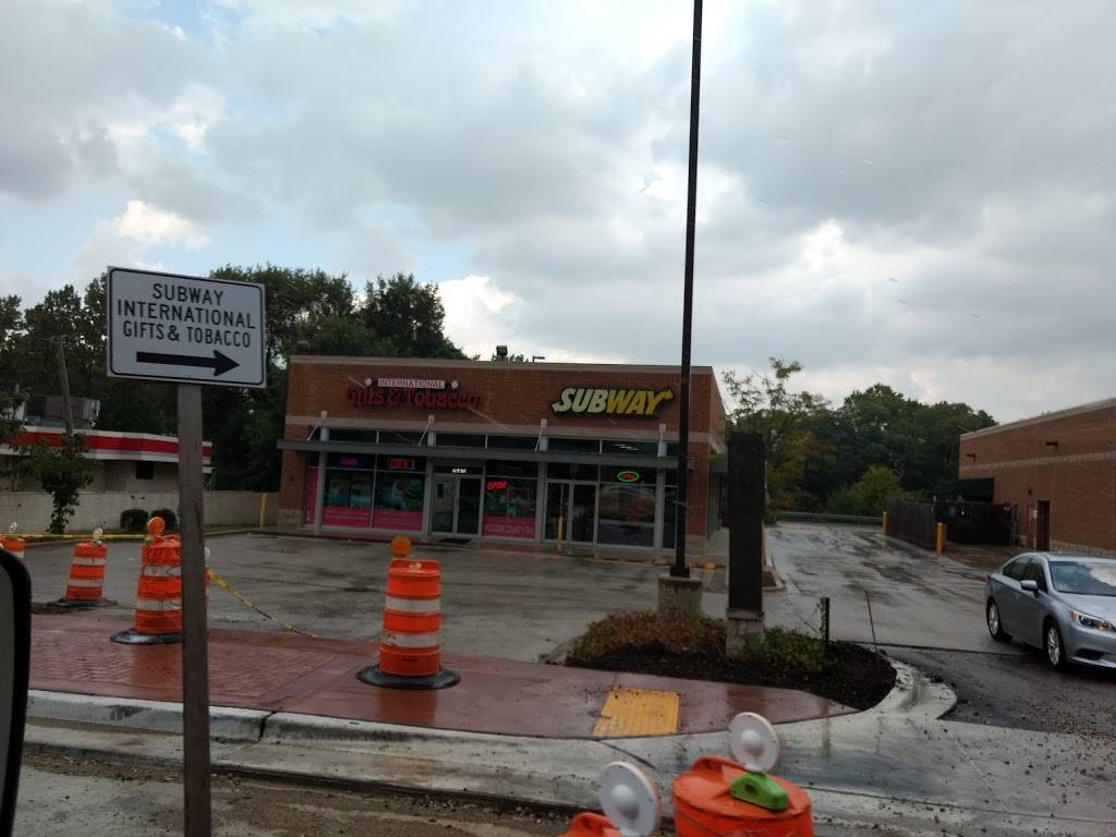 Subway Restaurants | restaurant | 7 W Irving Park Rd Space #2, Bensenville, IL 60106, USA | 6307879050 OR +1 630-787-9050