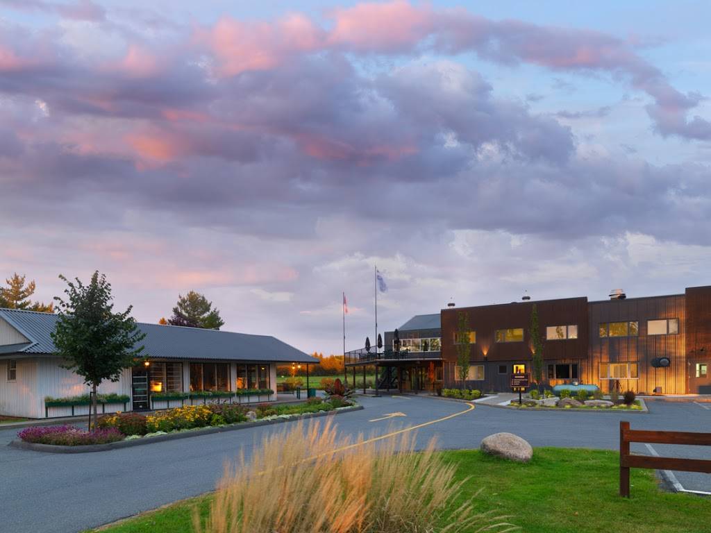 Golf Area De Rouville | restaurant | 4230 Rang de la Rivière N, Saint-Jean-Baptiste, QC J0L 2B0, Canada | 4504643903 OR +1 450-464-3903