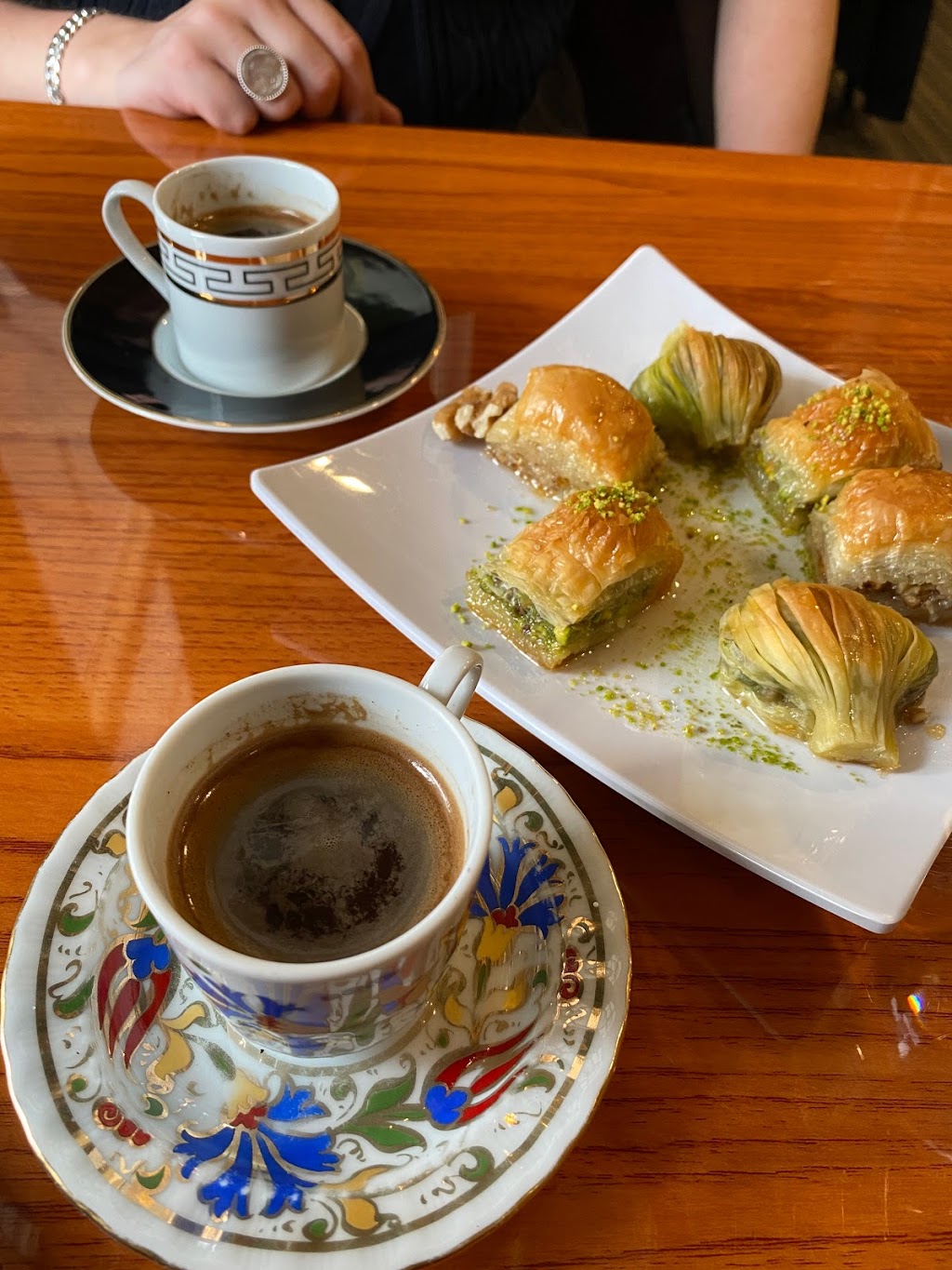 Istanbullu | restaurant | 237 Holland St, Somerville, MA 02144, USA | 6174407387 OR +1 617-440-7387