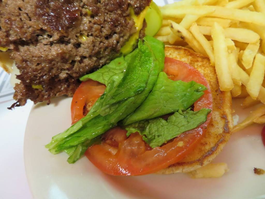 Steak n Shake | restaurant | 2465 N Dirksen Pkwy, Springfield, IL 62702, USA | 2174925925 OR +1 217-492-5925