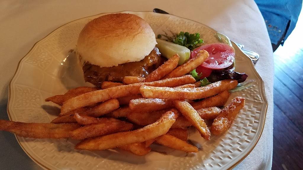 Tavern on the Rail | restaurant | 81 Tavern Rd, Mineral, VA 23117, USA | 5408727245 OR +1 540-872-7245