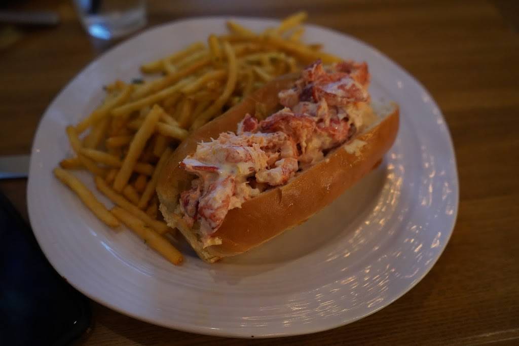 YOT Bar & Kitchen | restaurant | 2015 SW 20th St, Fort Lauderdale, FL 33315, USA | 9549539000 OR +1 954-953-9000