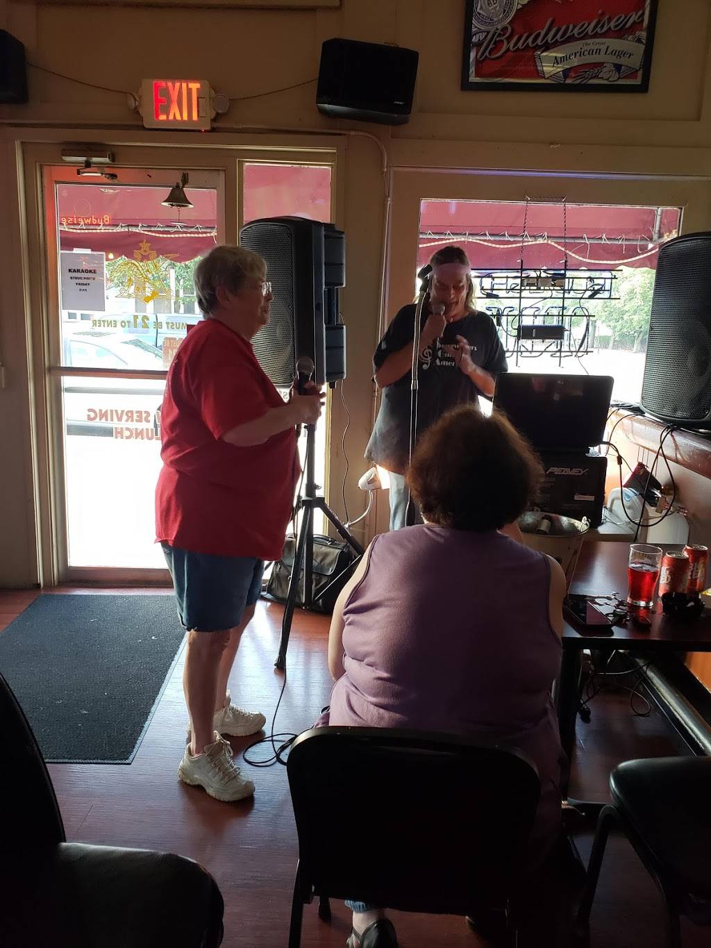 Pastime Grill & Pub | restaurant | 424 E Market St, New Albany, IN 47150, USA | 8129459055 OR +1 812-945-9055